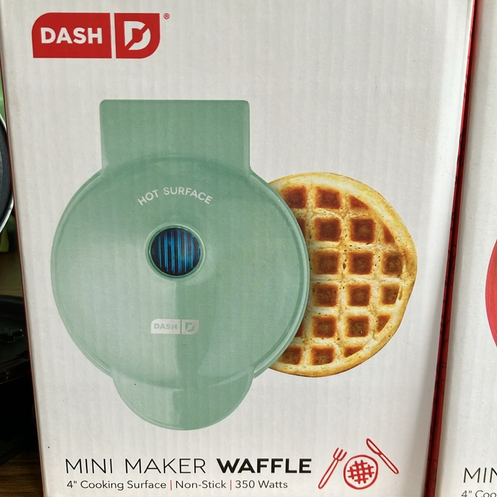 Waffle Maker - Picture 11 of 12